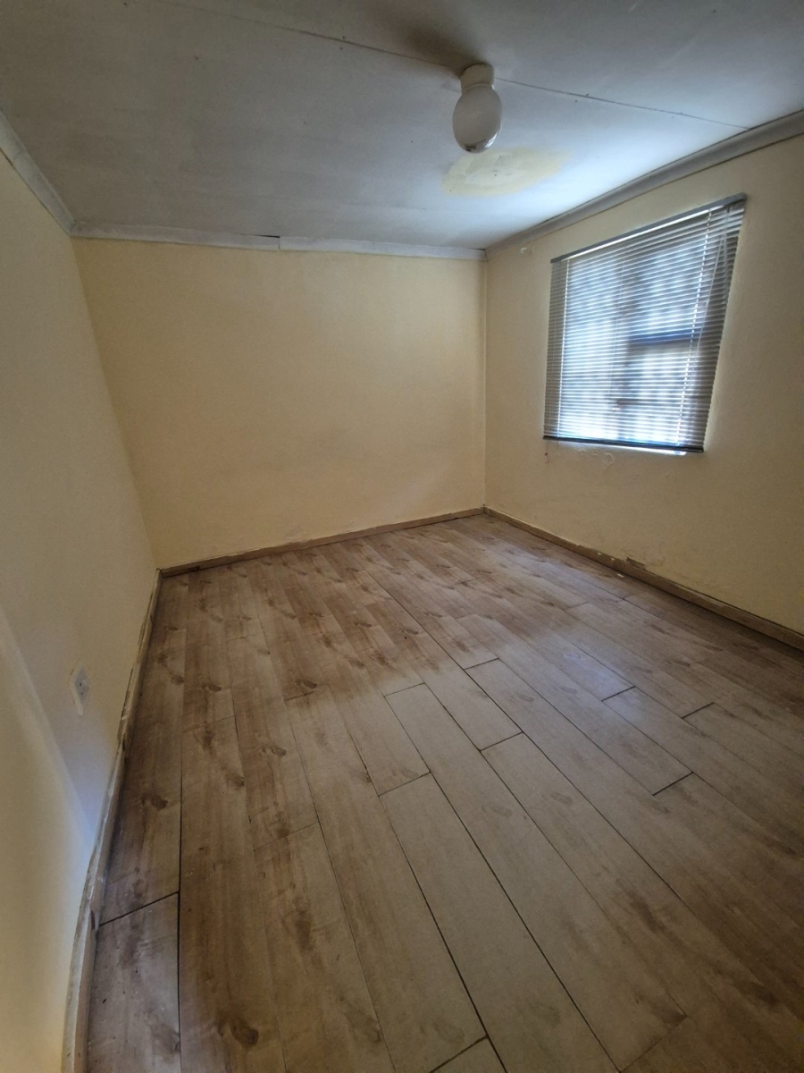 2 Bedroom Property for Sale in Kwazakhele Eastern Cape